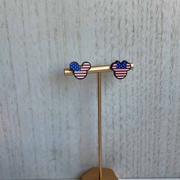 Mickey and Minnie Acrylic American flag earrings - Picture 3 of 4